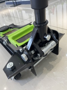 Wholesale Price CE Standard 2 3 4 Ton Low Profile Steel Car Body Floor Trolley <strong>Jack</strong> with Double Pump - Product Image 6