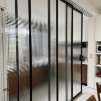Porte coulissante multi-panneaux ultra-mince en aluminium au design contemporain simple, système OPK pour cloison de maison, cave à vin, chambre à coucher