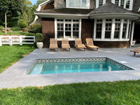 Piscine rectangulaire en acier inoxydable écologique de luxe pour utilisation en extérieur sur patio