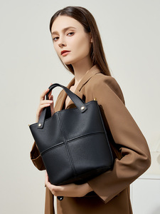 Nouveautés : sacs fourre-tout en cuir pour femmes, style coréen, sacs fourre-tout en cuir de créateur, sacs en cuir véritable pour femmes, sac à bandoulière - Product Image 3