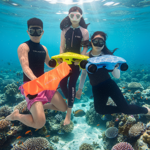 Exploradoras Subacuáticas Coloridas Naranjas, Scooter Subacuático, Propulsión para Buceo, Equipo de Buceo Portátil y Flotante - Product Image 1