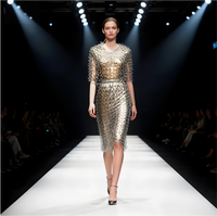 Robe de soirée longue maxi HT&T Avant-Garde avec sangle métallique et sequins, taille et couleur personnalisables, or/argent, style club sexy, pour soirée de gala
