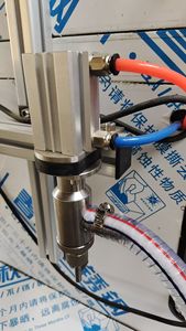 Çift kafa yarı otomatik viskoz sıvı dolum makinesi içecek çamaşır için çevre dostu enerji tasarrufu sıvı dolgu - Product Image 6