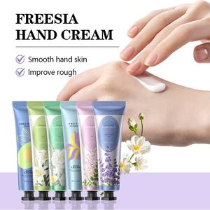 Crema de Manos Vegana OEM de Guangdong con Fresia, Colágeno y Vitamina C para el Cuidado de la Piel Seca, Antienvejecimiento, Reafirmante, Hidratante y Nutritiva, Personalizable - Product Image 2