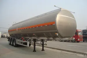 Vehicle Master China 2 3 4 Axle 40000 45000 litri Water Oil Fuel Tanker Semi Truck Trailer Multi Tank Fuel Trailer in vendita