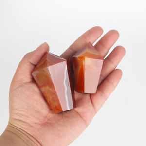 Vente en gros de tours de cristal de haute qualité en agate rouge naturelle et cornaline pour la décoration - Product Image 6