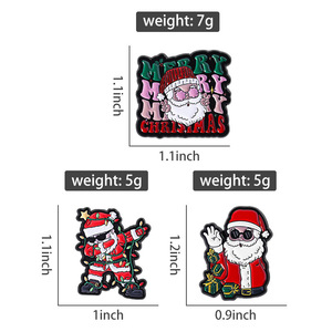 Badge créatif de Noël Père Noël, souvenir amusant de Noël, épingle à revers en émail - Product Image 6