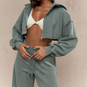 Ensemble de survêtement décontracté personnalisé pour femme : <span class=keywords><strong>veste</strong></span> à capuche courte zippée et <span class=keywords><strong>pantalon</strong></span> de survêtement à jambe extra <span class=keywords><strong>large</strong></span> à ourlet brut - Product Image 5
