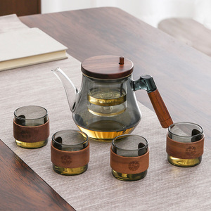 Ensemble de théière en verre borosilicaté Théière en verre moderne avec manche en noyer et infuseur en bois pour servir du <span class=keywords><strong>thé</strong></span> au café - Product Image 5