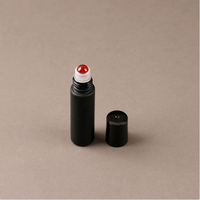 Flacon compte-gouttes roll-on noir mat 10 ml (0,3 oz) avec bille en jade naturel pour huile de massage des yeux, crème, sérum, huile essentielle