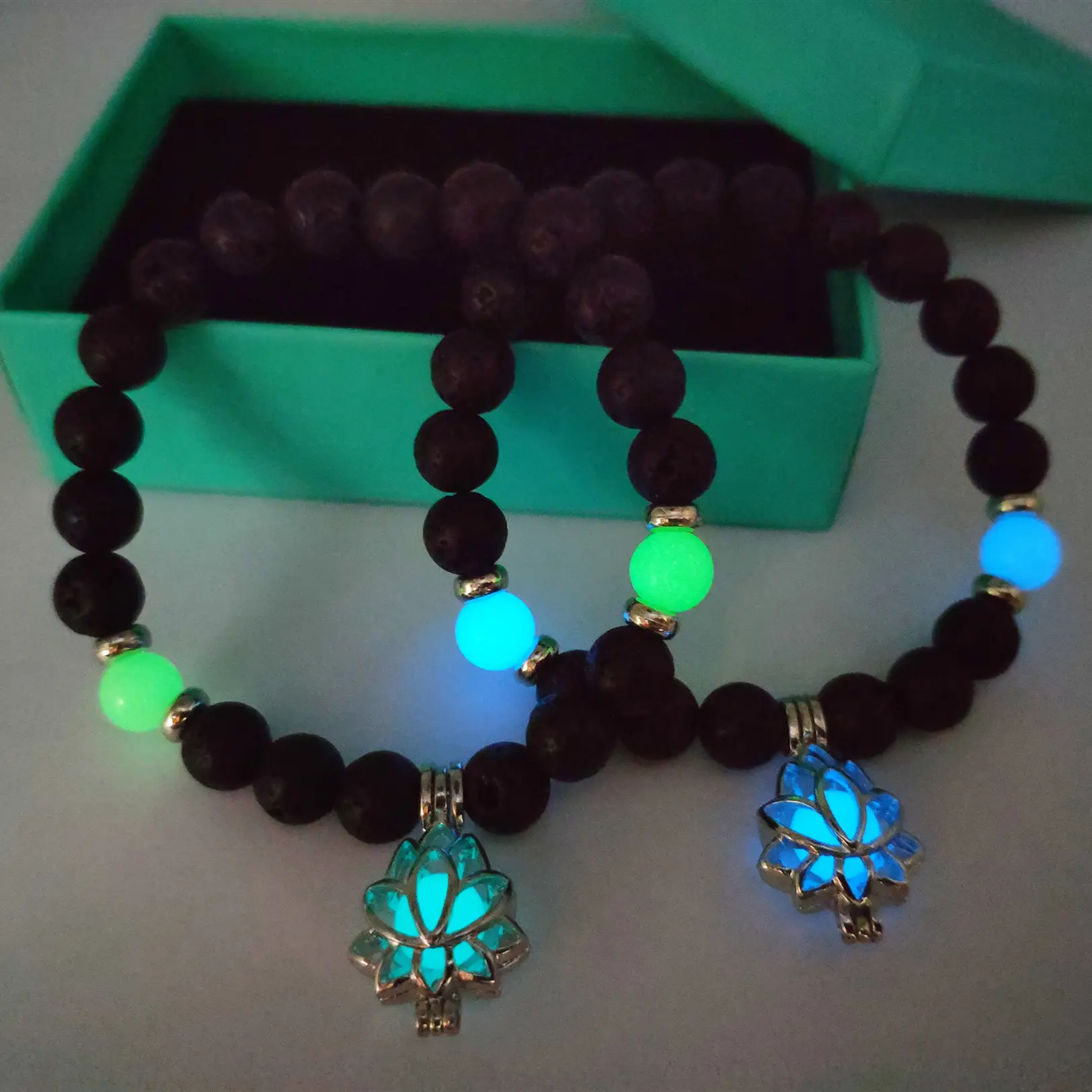 Jane Eyre Wholesale New Fashion 8 mm Lava Volcanic Stone Beaded Luminous Lotus Cage Charm Bracelets