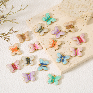 Dijes de mariposa esmaltados de acero inoxidable, colgantes coloridos para accesorios de joyería DIY, colgantes de moda unisex - Product Image 1