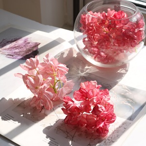 Têtes de fleurs d'hortensia en soie parfumées réalistes en gros pour accessoires de cheveux DIY, fournitures artisanales, décoration de mariage, pétales floraux - Product Image 3