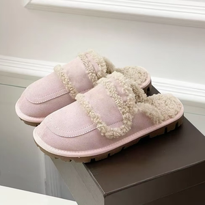 Bottes de neige de luxe de haute qualité, chaussures en laine pour femmes, personnalisées, chaudes, à semelle épaisse, antidérapantes, légères, tendance et à la mode. - Product Image 2