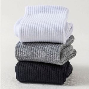 Chaussettes de sport en coton respirant, broderie jacquard, design tendance, article promotionnel de luxe, ensemble de chaussettes avec logo personnalisé, chaussettes de Noël - Product Image 6