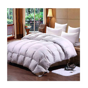 Morbido bianco <span class=keywords><strong>piuma</strong></span> <span class=keywords><strong>trapunta</strong></span> personalizzato re regina di lusso hilton hotel <span class=keywords><strong>piuma</strong></span> <span class=keywords><strong>d</strong></span>'<span class=keywords><strong>oca</strong></span> <span class=keywords><strong>piuma</strong></span> duvet/<span class=keywords><strong>trapunta</strong></span>/comforter - Product Image 1