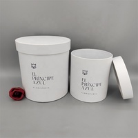 Boîte cadeau ronde en carton blanc pour la Saint-Valentin avec logo personnalisé en feuille d'or, matériaux recyclés, épaisseur 3 mm