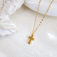 Collier tendance en acier inoxydable 316L plaqué or 18 carats avec pendentif croix cœur creux pour femme