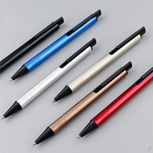 Stylo bille publicitaire en métal, personnalisable en gros avec logo imprimé, encre bleue et noire pour le bureau - Product Image 4