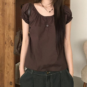 T-shirt d'été pour femmes Y2K, couleur unie, froncé, coupe ajustée, trois boutons, manches bouffantes, col rond, vente en gros - Product Image 2
