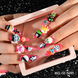 Venta al por mayor hecho a mano nuevo estilo resina joyería 3D <span class=keywords><strong>Antic</strong></span> Kawaii negro blanco cráneo prensa en las uñas postizas para uñas de Halloween - Product Image 1