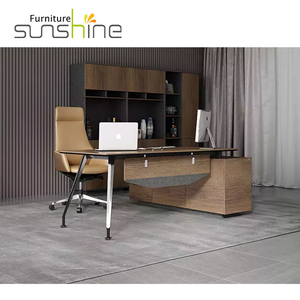 Escritorio personalizable para Presidente Ejecutivo de la serie de muebles de oficina - Product Image 1