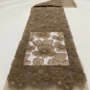 Nuovo Tessuto in Pizzo con Paillettes Scintillanti 2026, Tessuto in <span class=keywords><strong>Tulle</strong></span> <span class=keywords><strong>Ricamato</strong></span> Floreale, Pizzo con Perline <span class=keywords><strong>per</strong></span> <span class=keywords><strong>Abiti</strong></span> da Sposa - Product Image 3