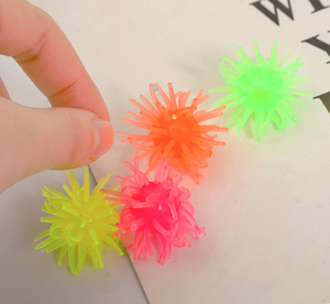 Nouveauté 2024 : Jouets muraux pour enfants, fleurs rampantes, jouets anti-stress astronautes, jouets à presser - Product Image 4