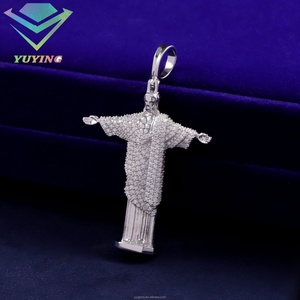 Nuevo Colgante de Jesús de Moda para Collar, Plata de Ley 925 Chapada en Oro, Colgante con Incrustaciones de Moissanita - Product Image 3