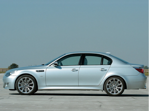 Parachoques delantero PP E60 M5 para BMW Serie 5 E60 <span class=keywords><strong>E61</strong></span> Parachoques delantero con PDC (24mm) 03-07 525i 528i 530i 535i 535i X Drive 550i - Product Image 4