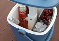 Table de bar fraîcheur 2-en-1 avec seau à glace intégré et poignée, en plastique, pour terrasse extérieure