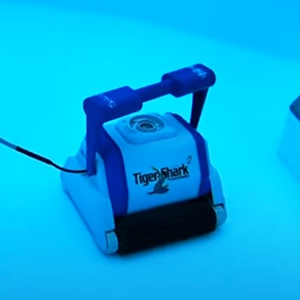หุ่นยนต์ทำความสะอาดสระว่ายน้ำ TigerShark 2 แบบพกพา ระดับมืออาชีพ เครื่องดูดฝุ่น 30 เมตร - Product Image 3