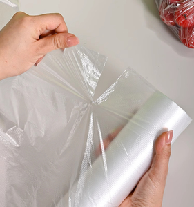 Las bolsas de almacenamiento de plástico PE transparente se utilizan para el almacenamiento de alimentos de frutas y verduras. Preservación hermética de alimentos - Product Image 4