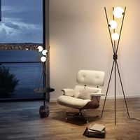 Lampu lantai gaya Nordic, lampu pelindung mata, lampu lantai mewah Amerika dengan remote control, lampu lantai sofa segitiga, lampu lantai tiga bulan, lampu lantai SIM.