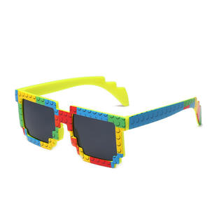 Lunettes de soleil de course unisexes personnalisées à grande monture carrée, fantaisie, colorées, effet pixel arc-en-ciel, protection UV400, mosaïque arc-en-ciel, pour femmes et hommes - Product Image 4