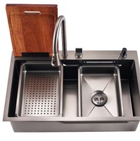 Évier de cuisine professionnel en acier inoxydable à cuve unique avec planche à découper en bois, égouttoir, support enroulable et robinet extractible OEM ODM B2B