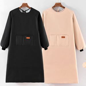Tablier de cuisine coréen pour femme en polyester écologique, imperméable et anti-taches, avec fixation à la taille pour le nettoyage et la cuisson - Product Image 1