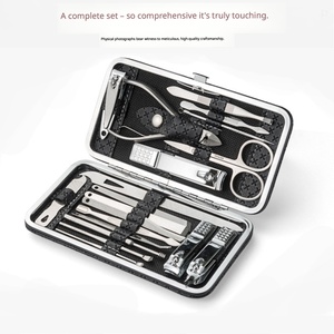 Set de Manicura Profesional 18 en 1, Kit de Cortauñas con Estuche de Cuero, Herramientas Portátiles de Pedicura y Cuidado Personal para Viajes y Hogar SUNTECH ST-5782 - Product Image 6
