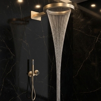 Chrome poli or brossé robinet de bain mural à une poignée ensemble de douche en acier inoxydable cascade de pluie vanne en céramique