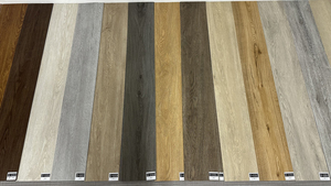 Facile à installer <span class=keywords><strong>Tapis</strong></span> <span class=keywords><strong>de</strong></span> sol en PVC LVT 2mm 3mm résistant aux rayures qui ressemble à du <span class=keywords><strong>bois</strong></span> Planche en vinyle <span class=keywords><strong>de</strong></span> luxe gris cendré - Product Image 3