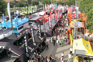 Pdyear Bán Buôn Tùy Chỉnh In Ngoài Trời Sự Kiện Quảng Cáo Bali Rung Động Swooper Bow Sail Bãi Biển Bay Teardrop Lông Cờ <span class=keywords><strong>Banner</strong></span> - Product Image 2