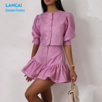Fabricant de vêtements sur mesure Ensemble deux pièces Top asymétrique beige élégant et robe longue fluide pour femmes