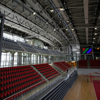 Structure de toit en ossature spatiale modulaire en acier préfabriquée sur mesure à travées libres et boulonnée pour stade