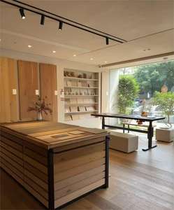 Plancher <span class=keywords><strong>en</strong></span> <span class=keywords><strong>bois</strong></span> massif <span class=keywords><strong>en</strong></span> chêne grainé, plinthes assorties pour salon, entrepôt, usage extérieur, installation par clic - Product Image 4