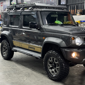 Barres latérales pour Suzuki Jimny 5 portes JC74, marchepieds en acier tout-terrain 4x4 et marchepieds latéraux, garde-corps et rails noirs - Product Image 1
