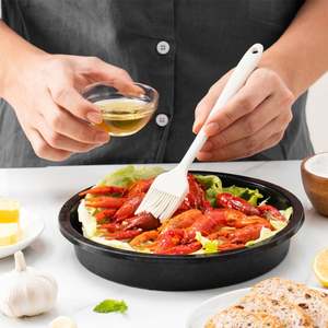 Lot de 6 spatules à crème monobloc légères pour pâtisserie et outils de cuisson avec pinceau à huile pour boulangers amateurs - Product Image 4