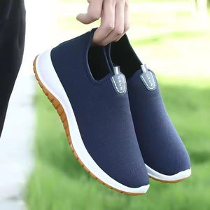 Zapatillas Deportivas Transpirables <span class=keywords><strong>de</strong></span> Verano para <span class=keywords><strong>Hombre</strong></span>, Suministro <span class=keywords><strong>de</strong></span> Fábrica, Parte Superior <span class=keywords><strong>de</strong></span> Malla Económica, <span class=keywords><strong>Mocasines</strong></span> Negros Sin Cordones para las Tendencias <span class=keywords><strong>de</strong></span> Moda <span class=keywords><strong>de</strong></span> Primavera y Otoño - Product Image 6