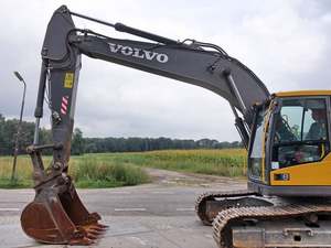 Excavatrice d'occasion VOLVO EC220 à vendre, assurance qualité, prix abordable, excavatrice d'occasion prête à travailler, 22 tonnes - Product Image 6