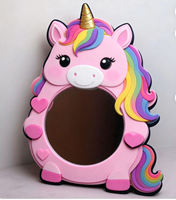 Miroir en mousse EVA mignon de style dessin animé, adapté à la décoration de la chambre des enfants, diverses formes de dessins animés peuvent être personnalisées sur demande.