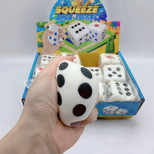 Jouets dés à presser en TPR mignons pour enfants de 5 à 7 ans, unisexe, pour soulager le stress et la décompression, accessoires amusants pour jeu d'échecs volant - Product Image 3